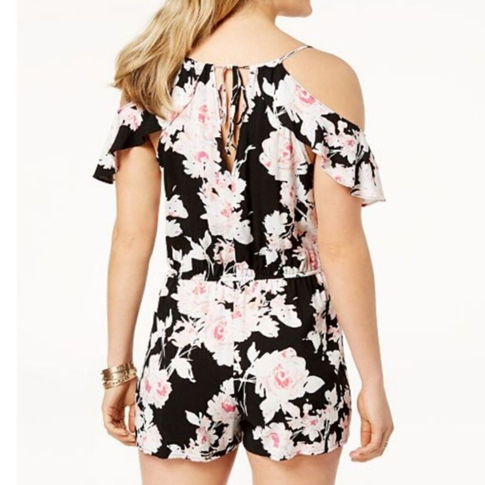 ✨ Bebop Ruffle Floral Cold Shoulder Romper✨ - Picture 2 of 5